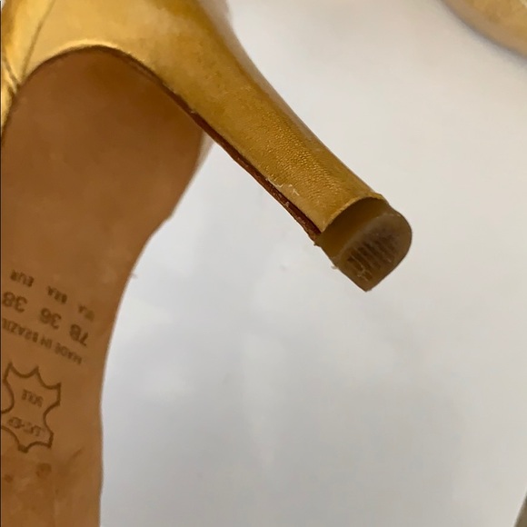 Aldo gold heels - Picture 2 of 3